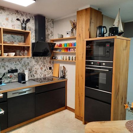 Huebner Apartments Ерфурт Екстериор снимка