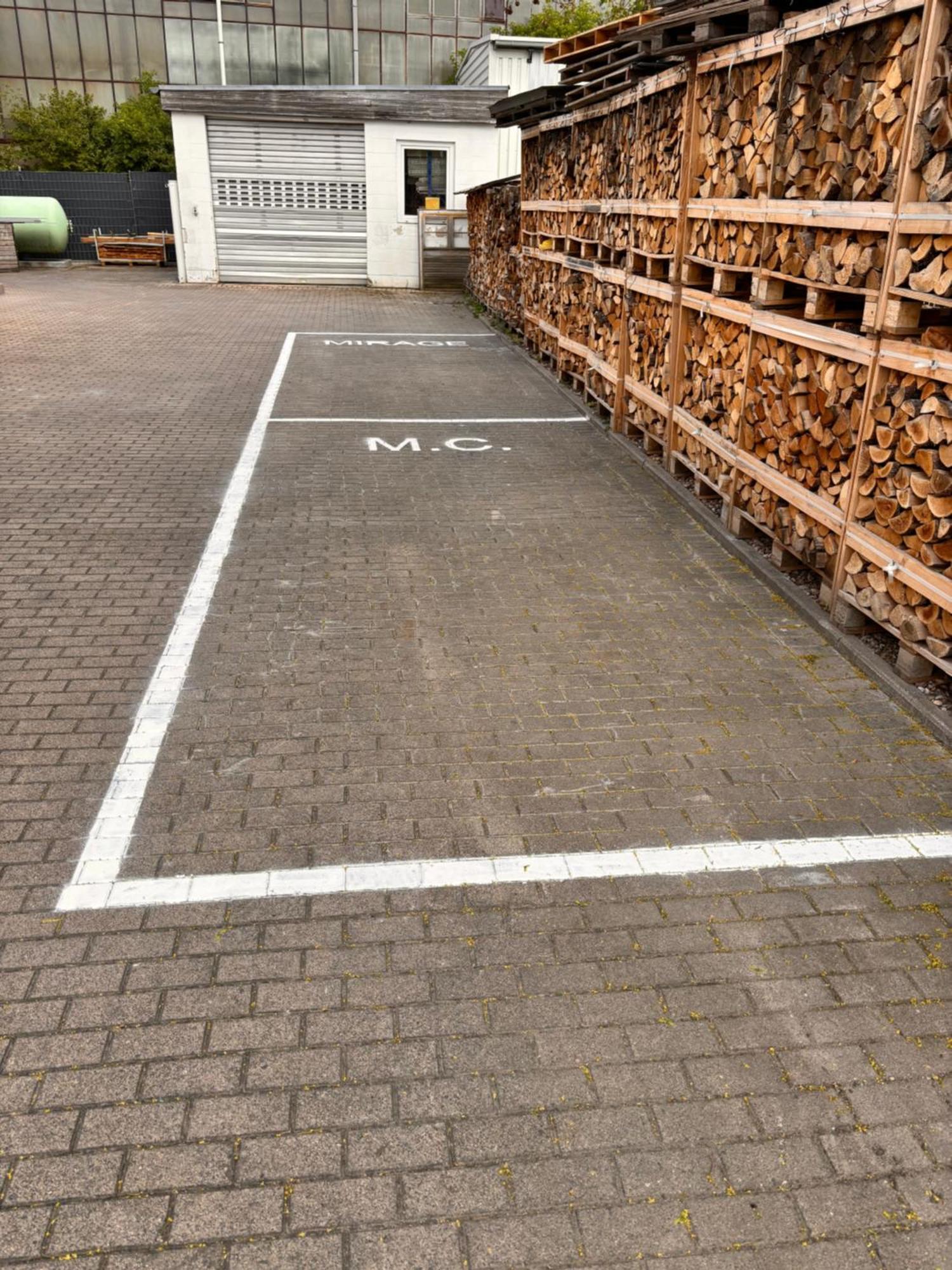 Huebner Apartments Ерфурт Екстериор снимка